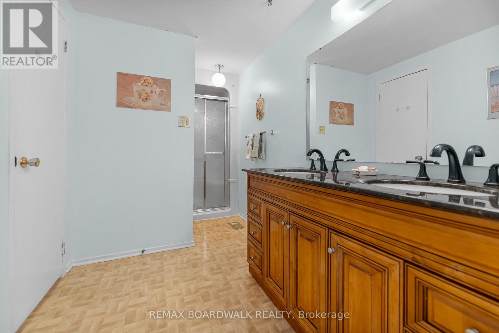 402 Sandhamn Private