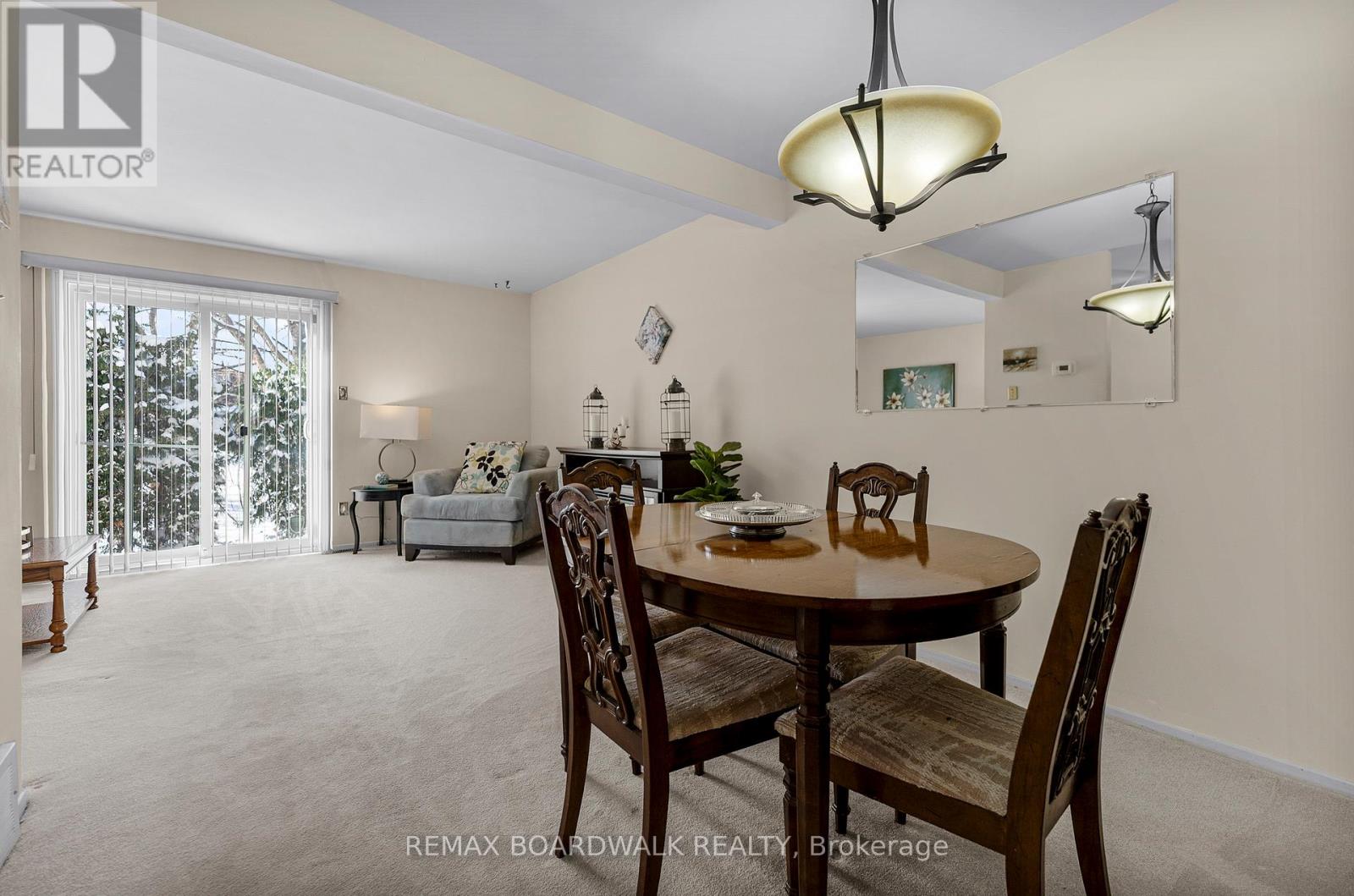 402 Sandhamn Private