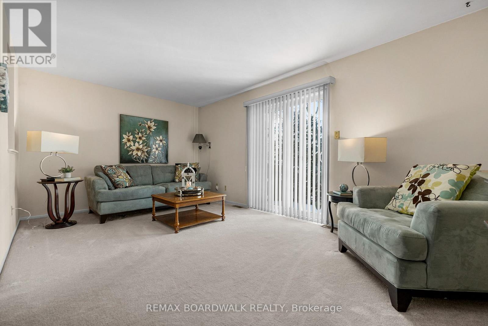 402 Sandhamn Private