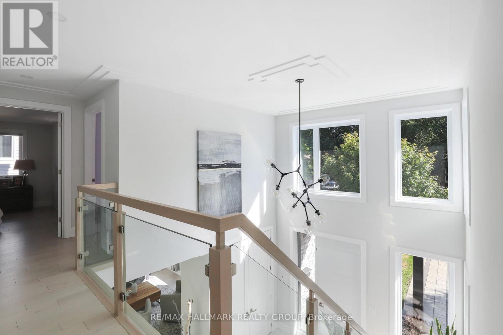 668 Mansfield Avenue