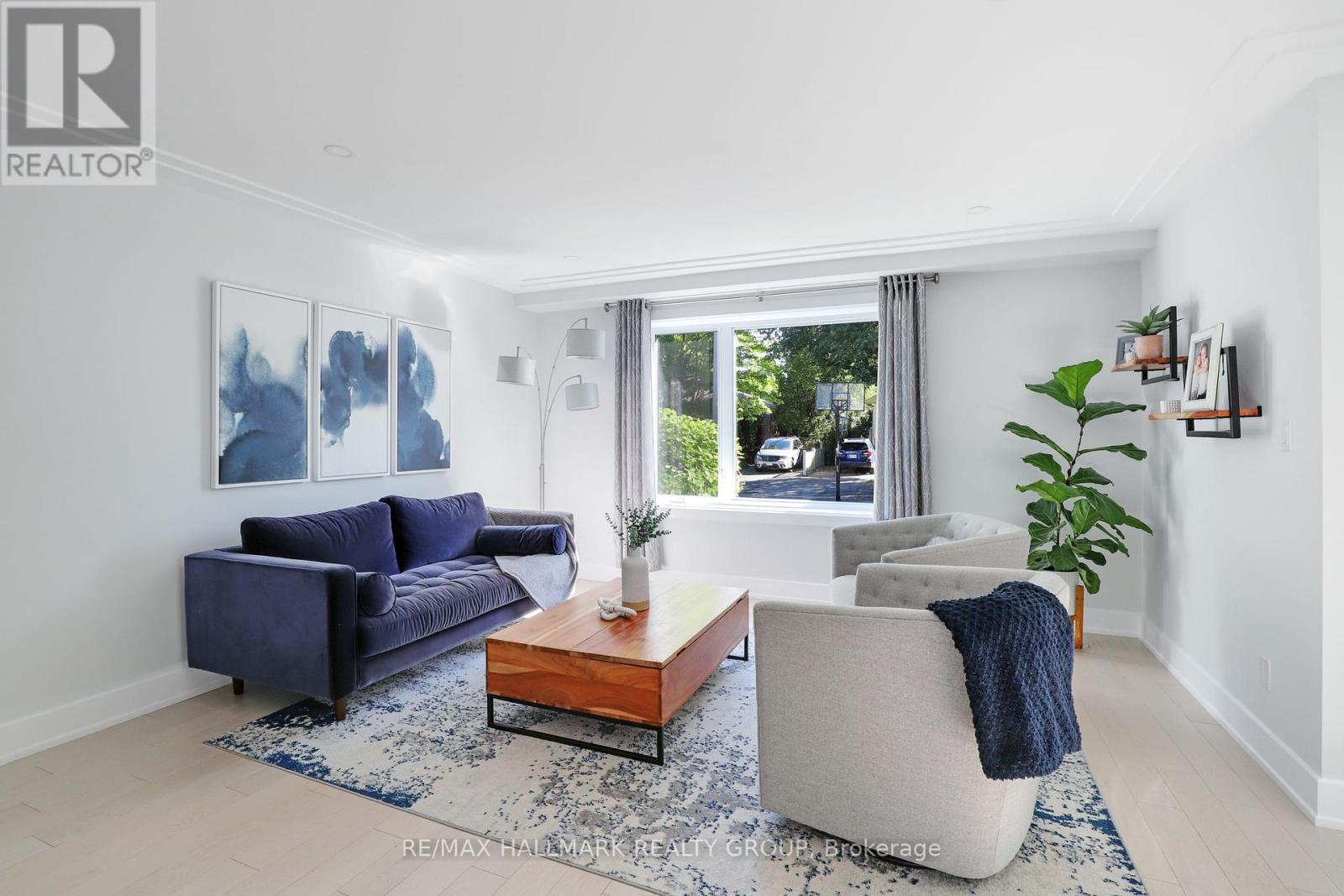 668 Mansfield Avenue