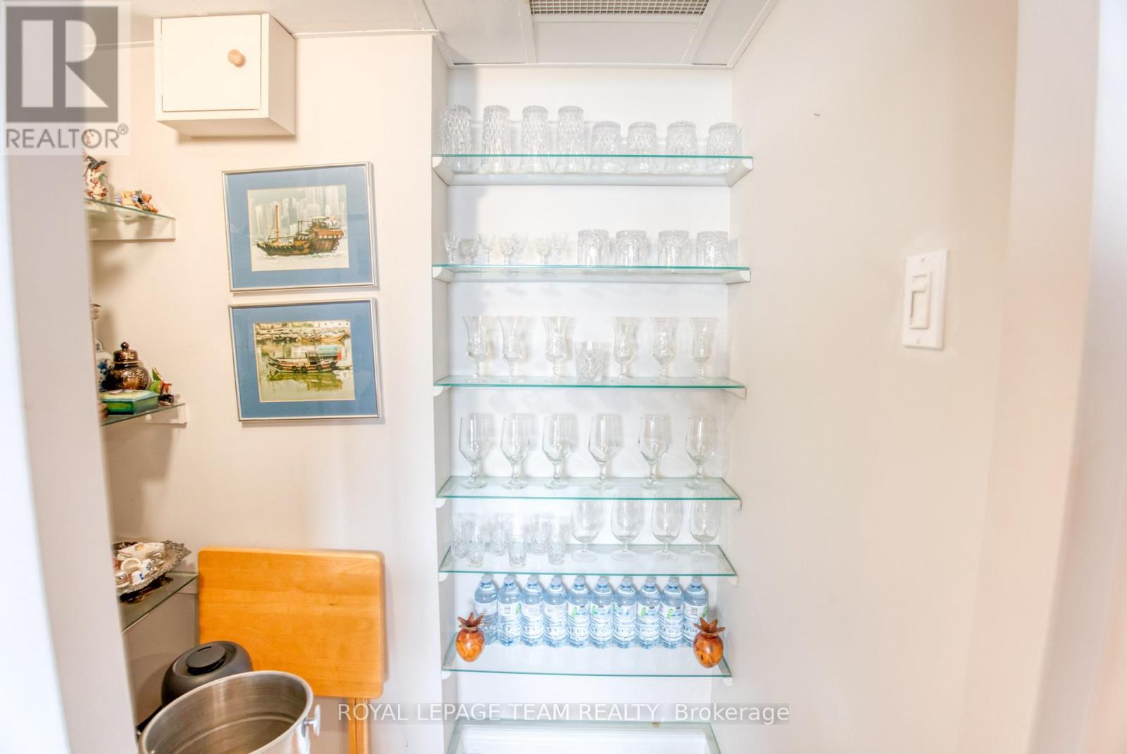 2006 - 1195 Richmond Road