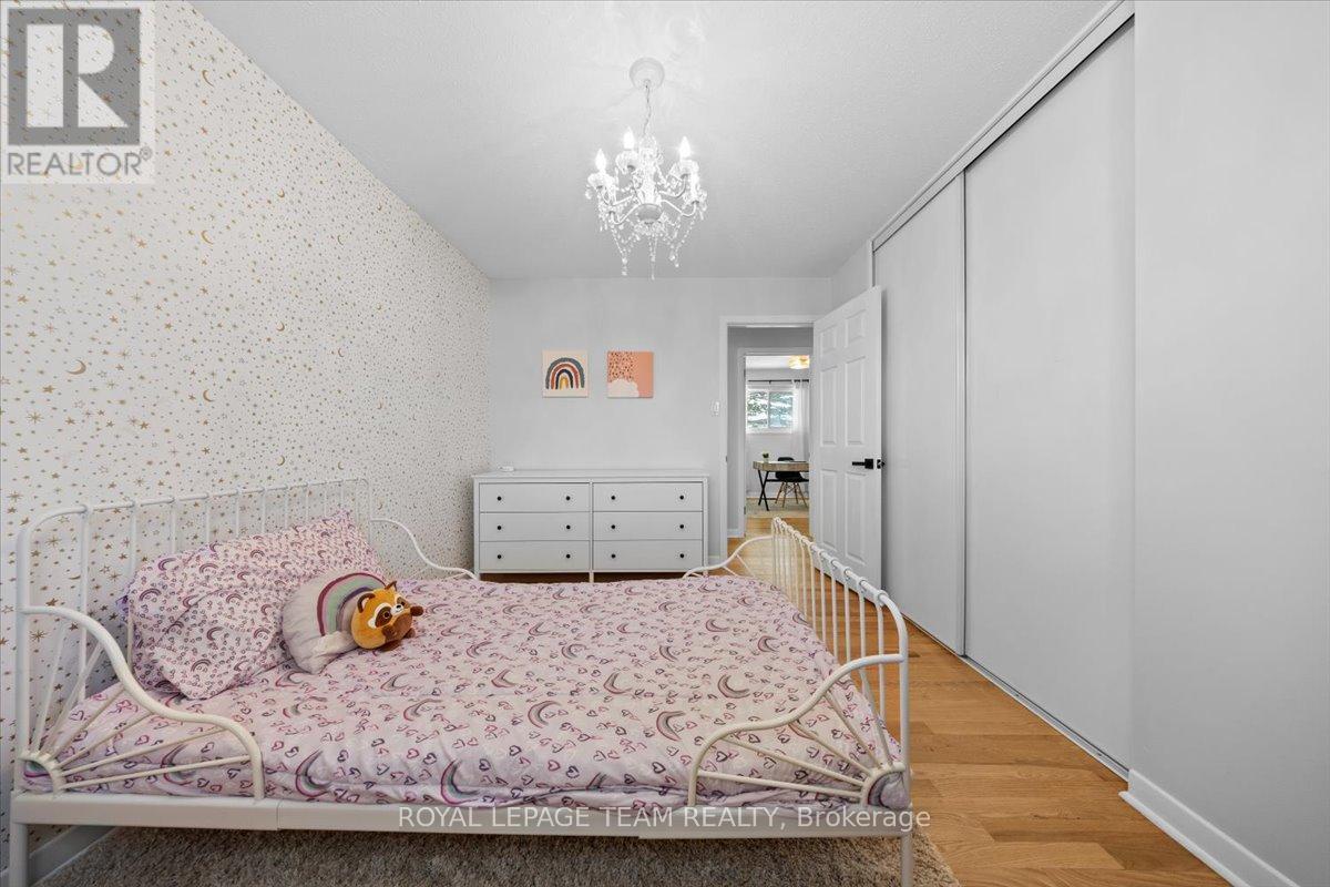 20 Whitburn Crescent