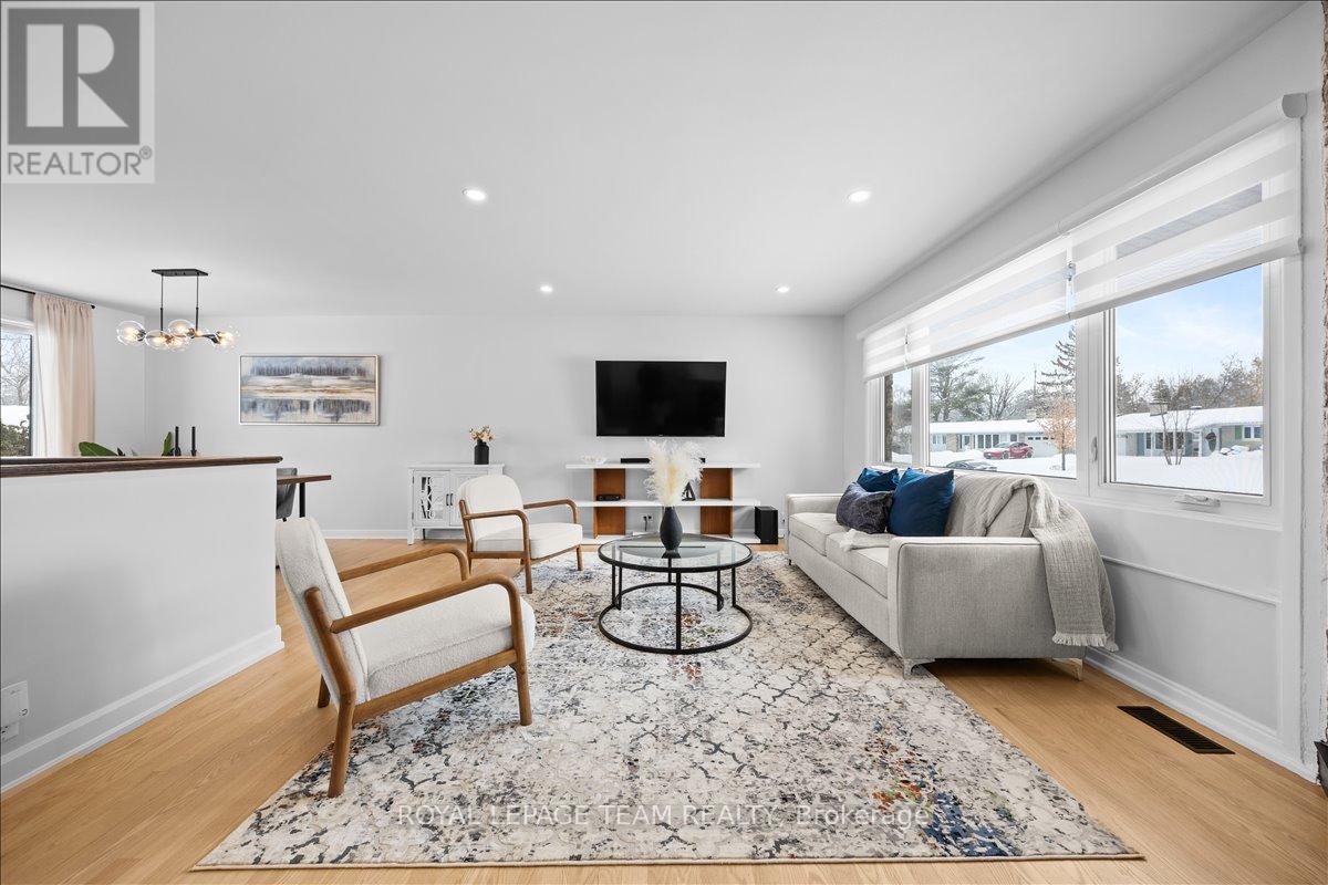 20 Whitburn Crescent