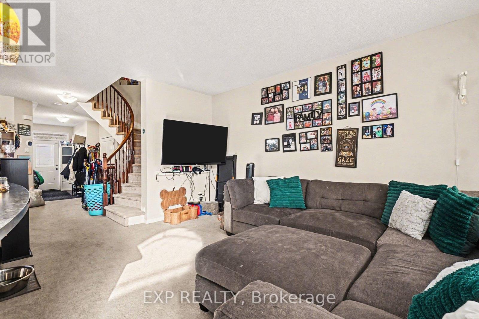 735 Regiment Avenue