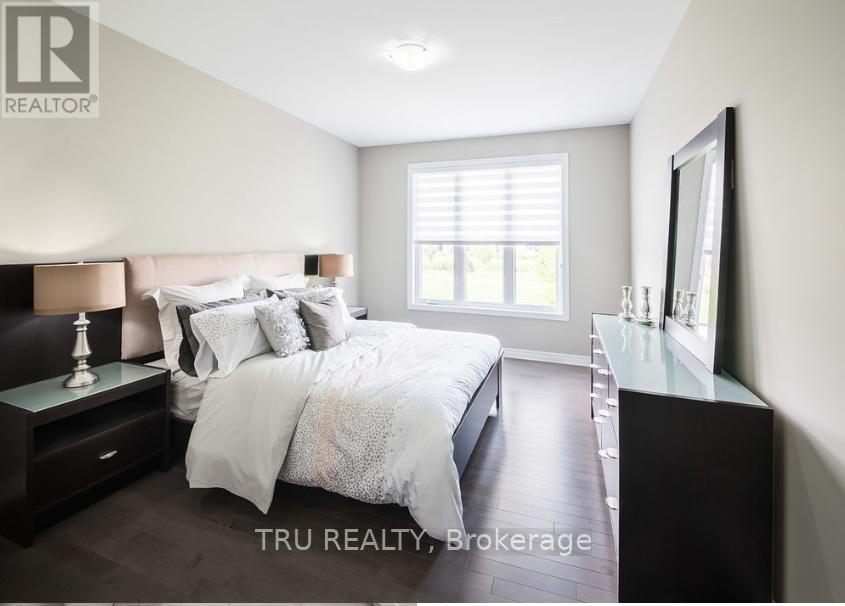 38 Billings Avenue W