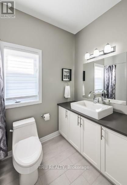 38 Billings Avenue W