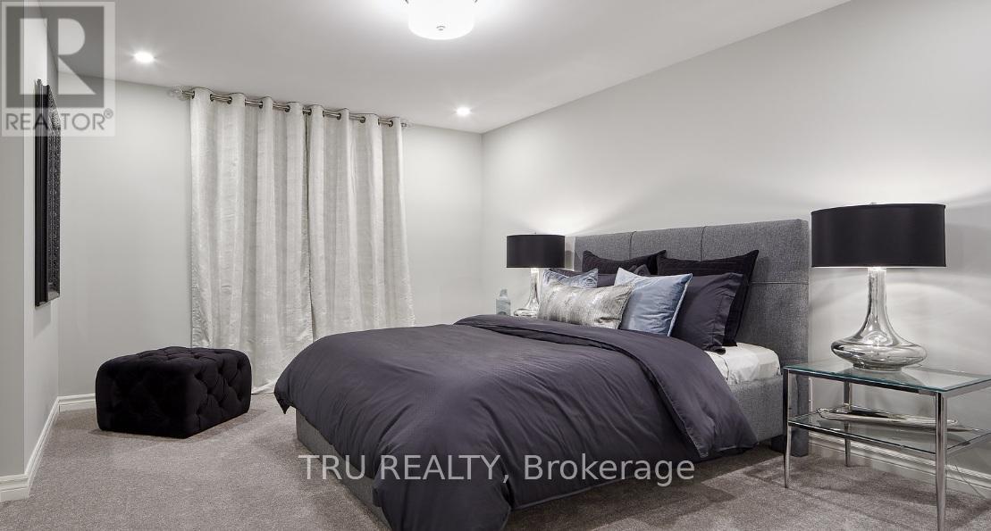 38 Billings Avenue W