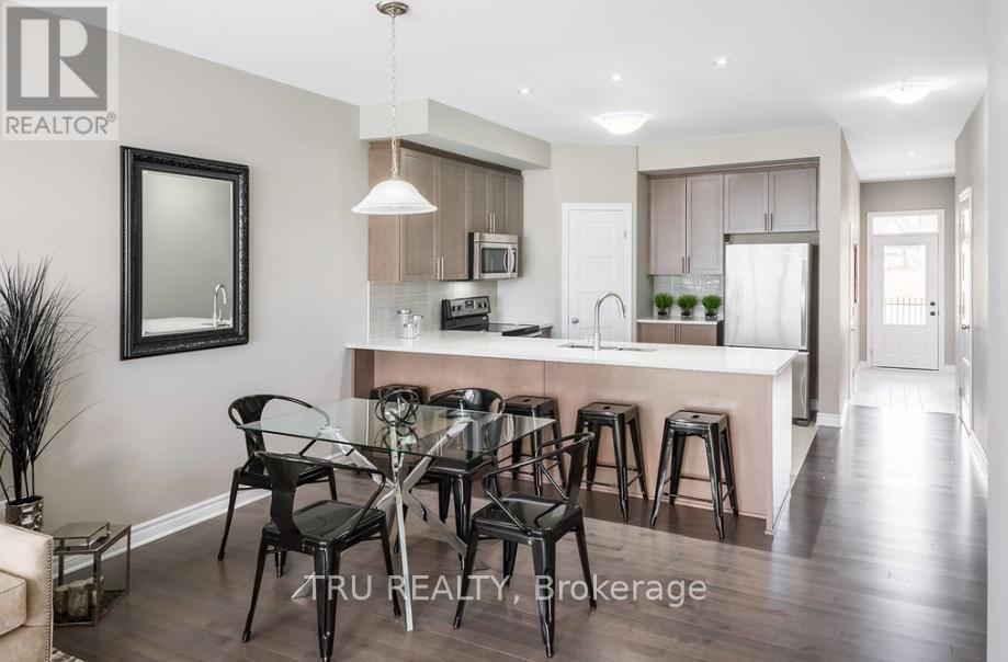 38 Billings Avenue W