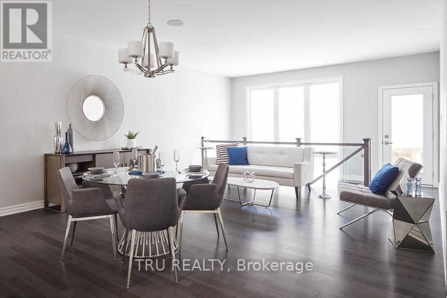 38 Billings Avenue W