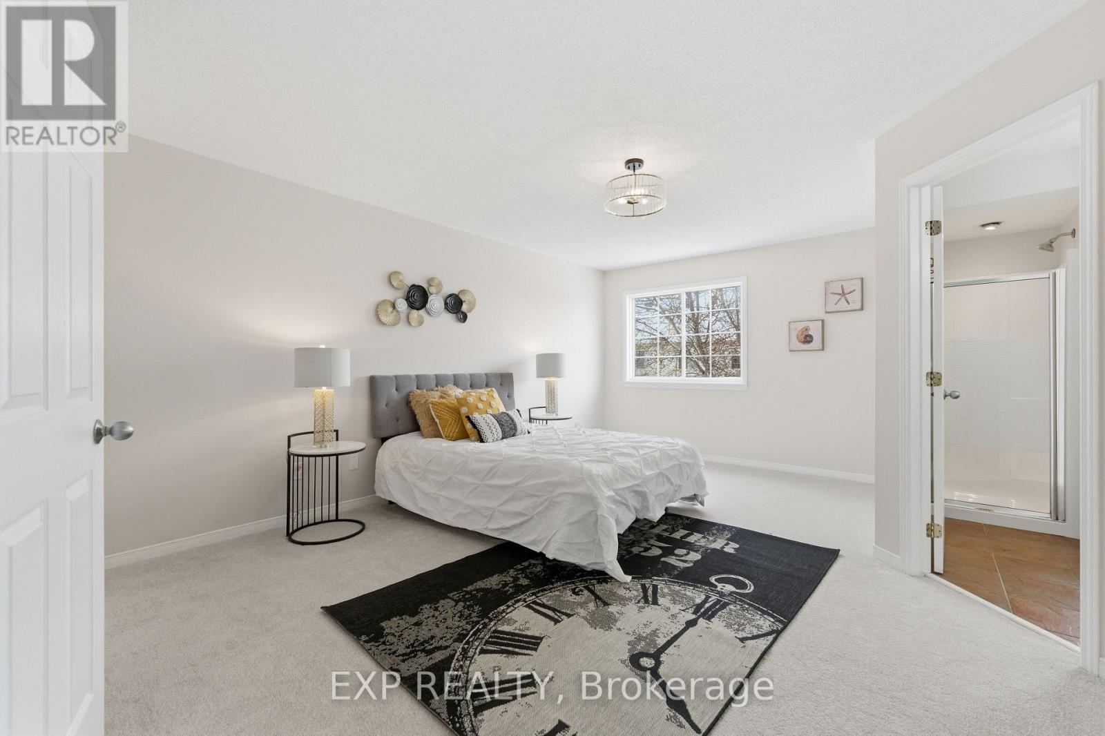 30 Fieldberry Private