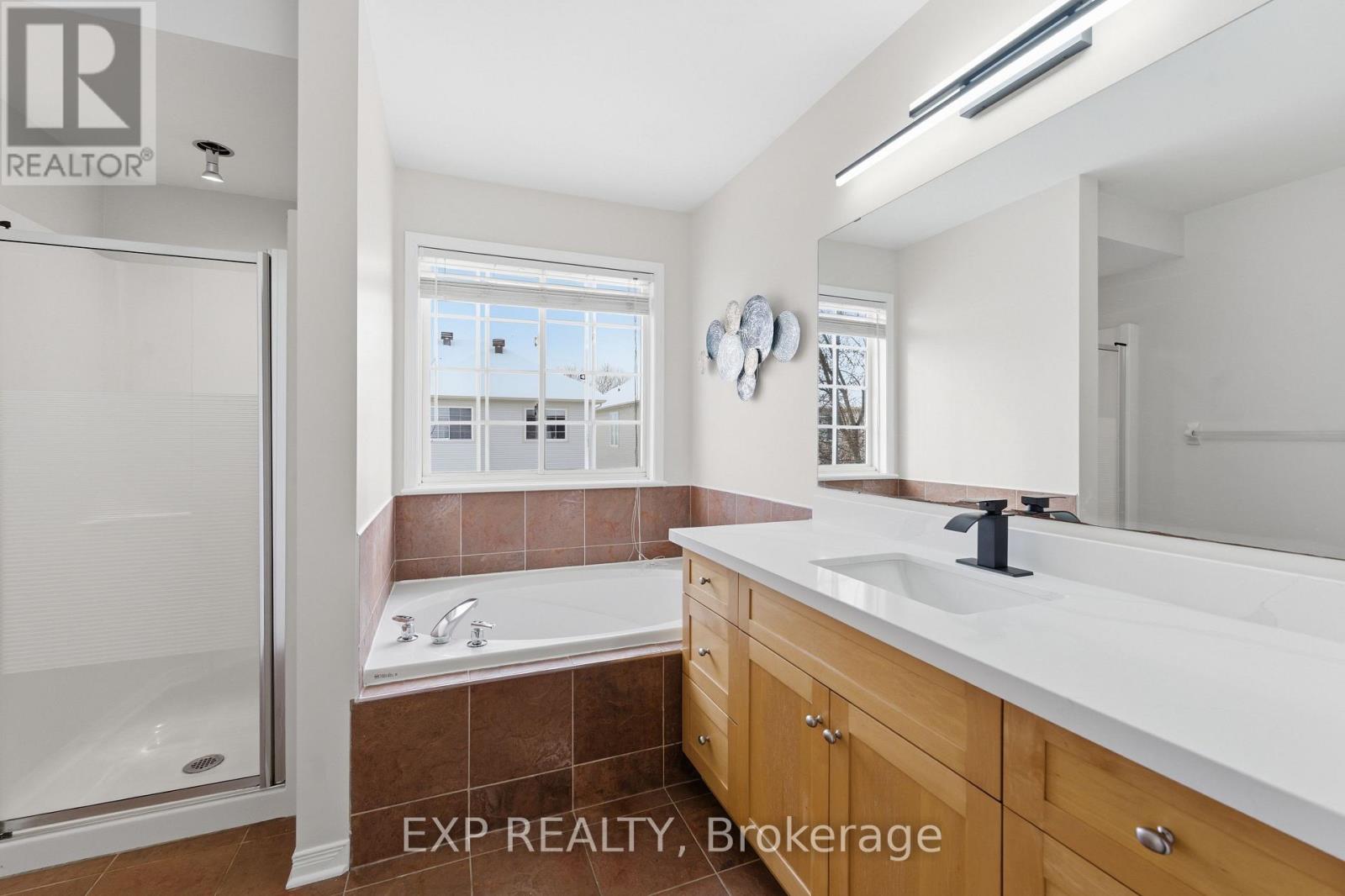 30 Fieldberry Private