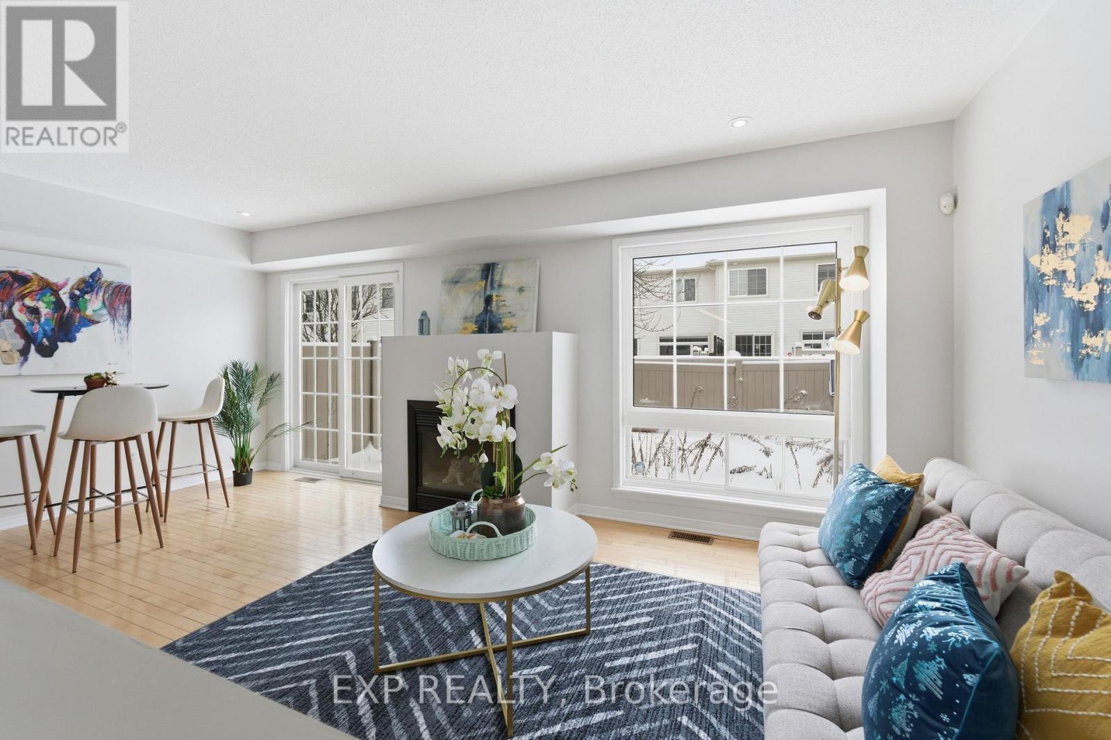 30 Fieldberry Private