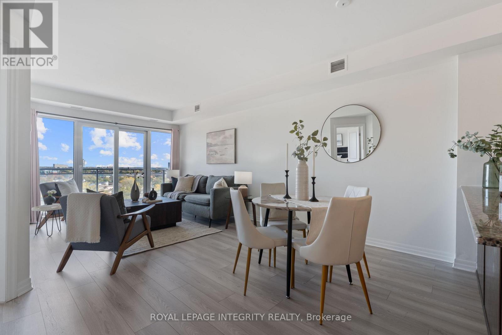 1208 - 90 Landry Street