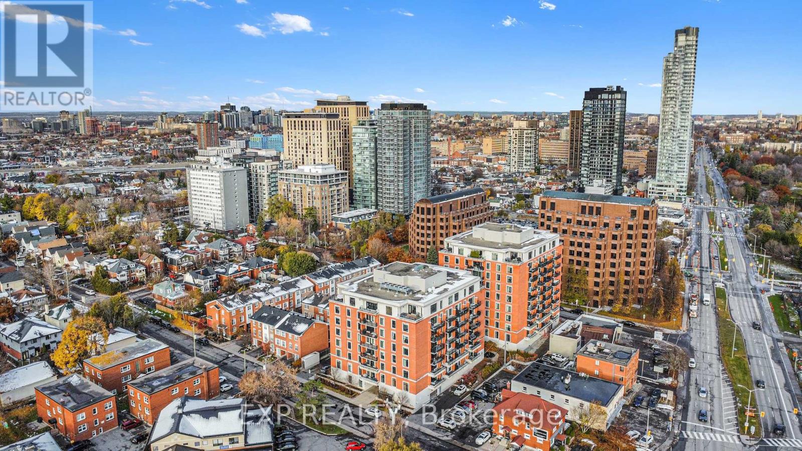 403 - 327 Breezehill Avenue S