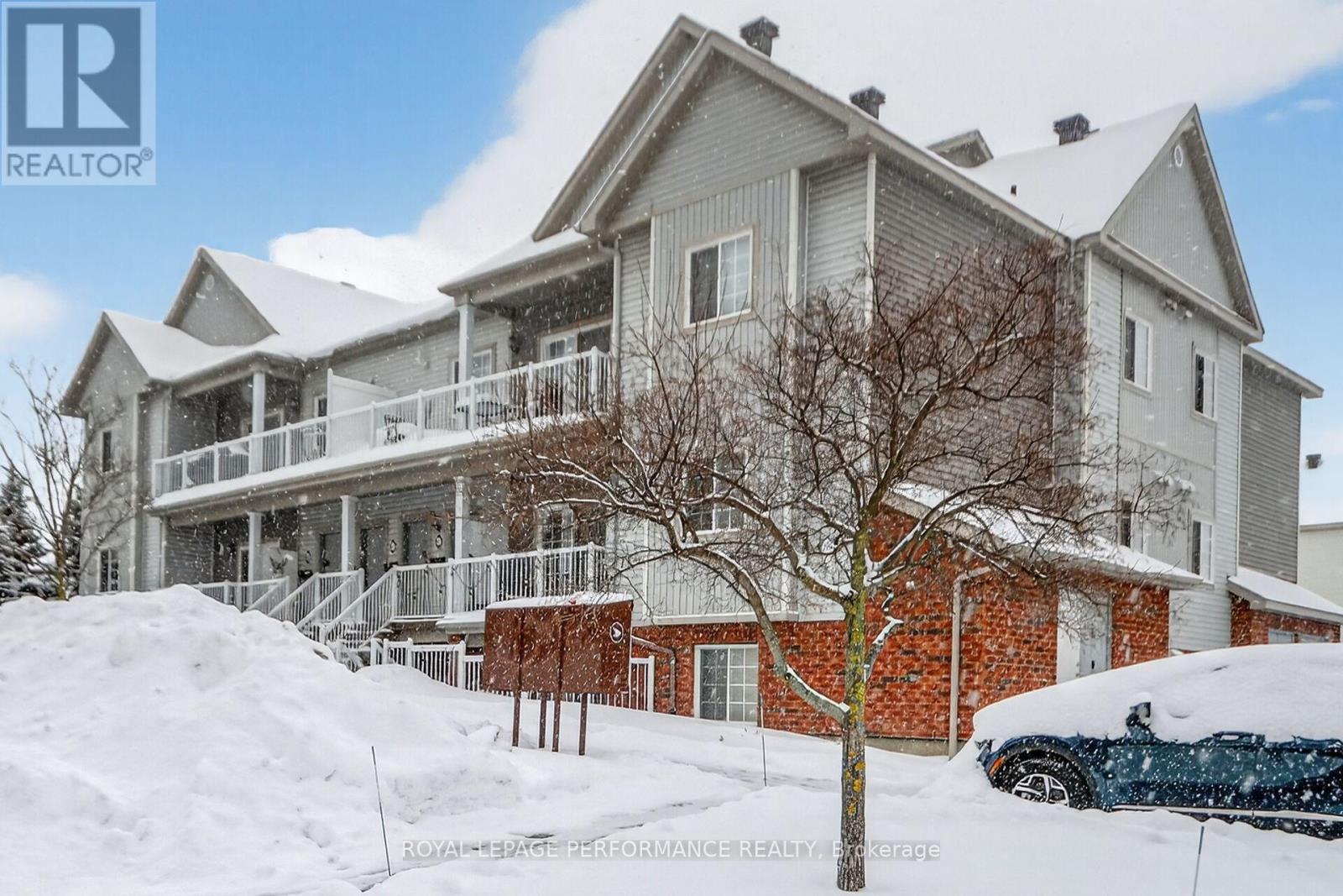 C - 100 Artesa Private