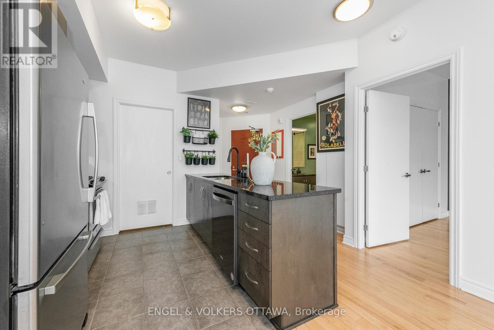 312 - 575 Byron Avenue