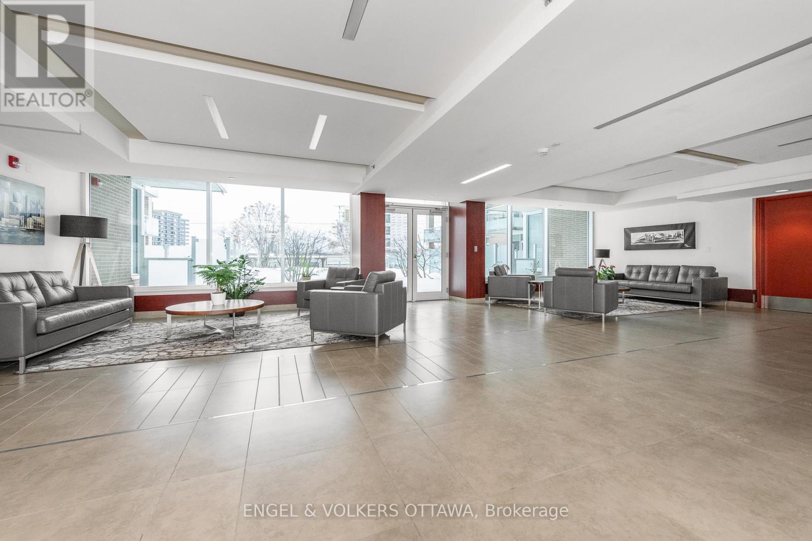 312 - 575 Byron Avenue