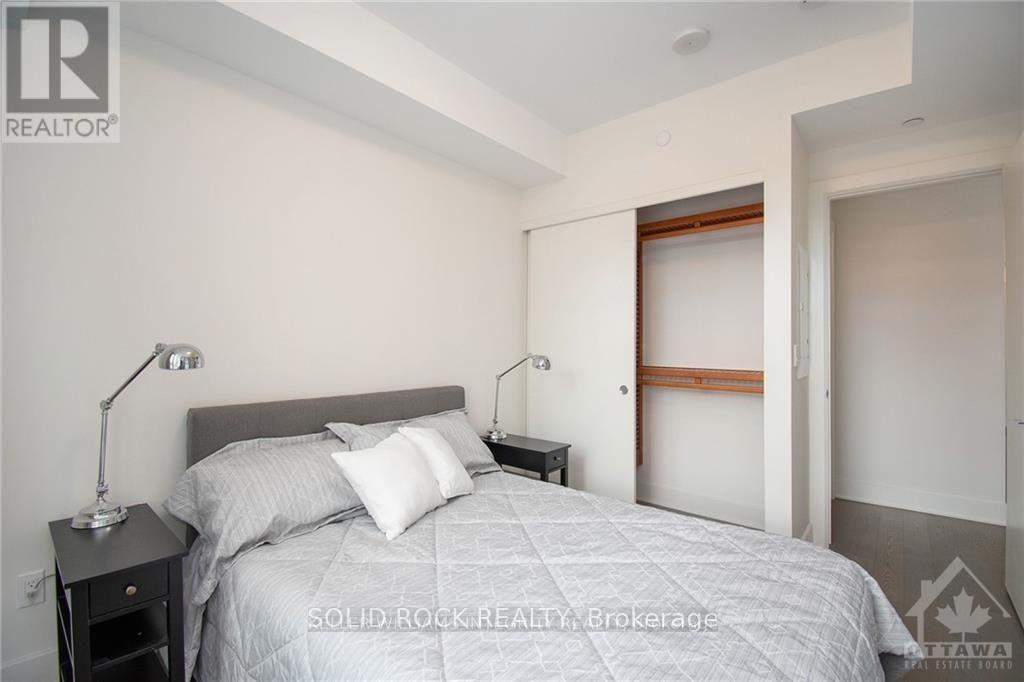 213 - 255 Bay Street