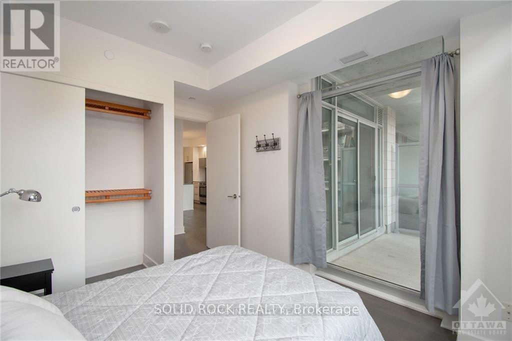 213 - 255 Bay Street