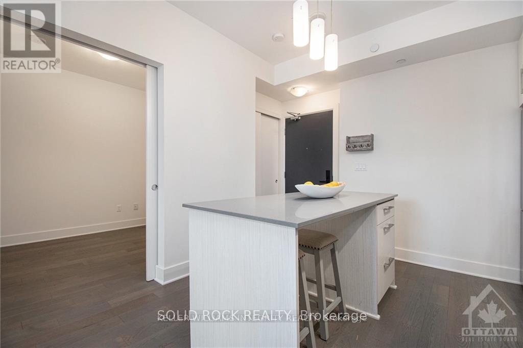 213 - 255 Bay Street