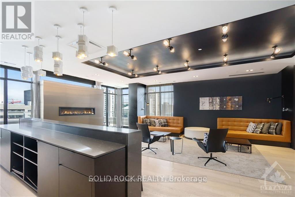 213 - 255 Bay Street