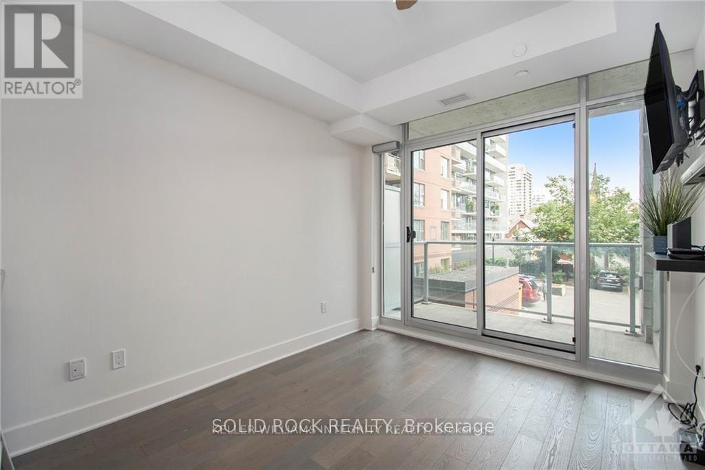 213 - 255 Bay Street