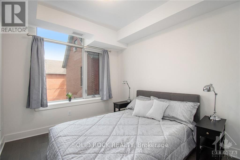 213 - 255 Bay Street