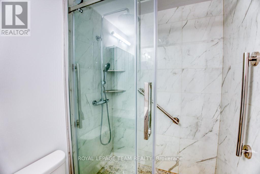 2201 - 1025 Richmond Road