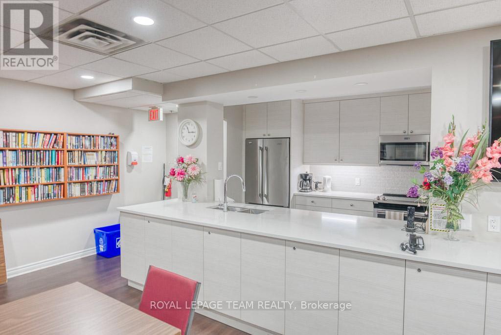 2201 - 1025 Richmond Road