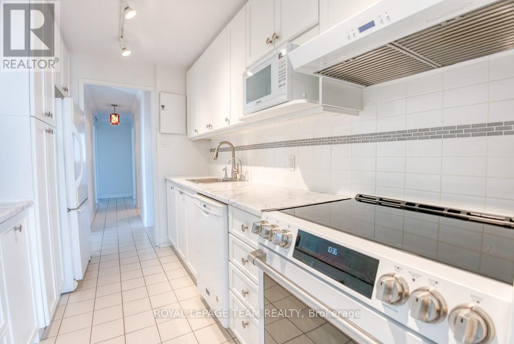 2201 - 1025 Richmond Road