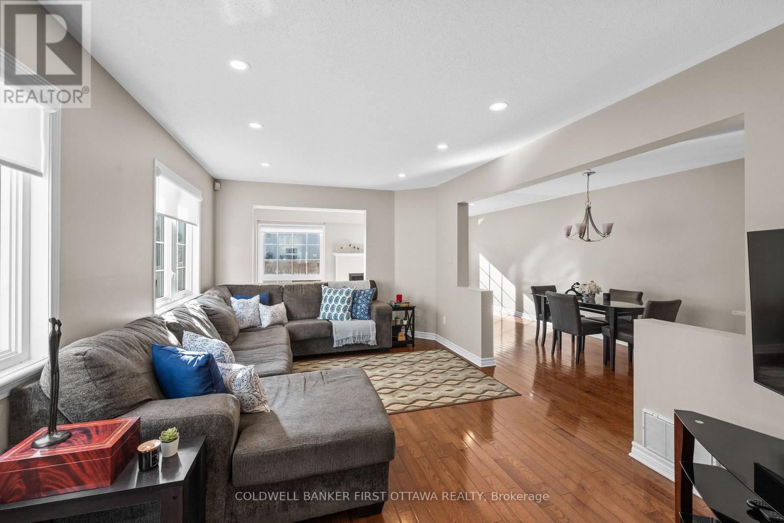 20 Fieldberry Private