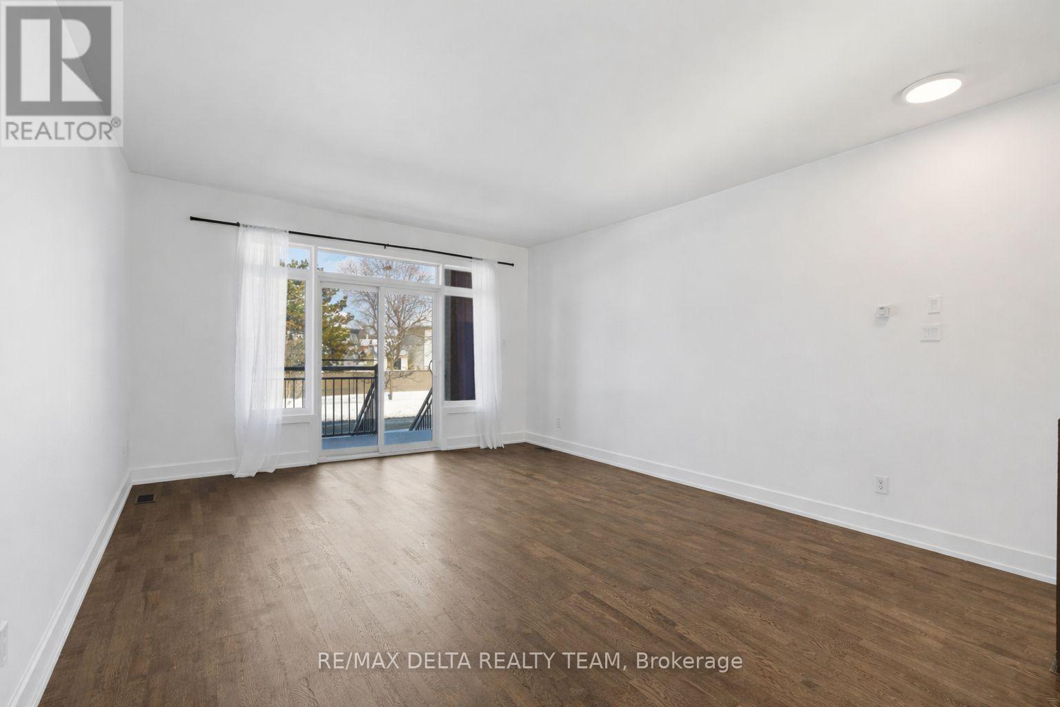 6 - 33 Bergeron Private