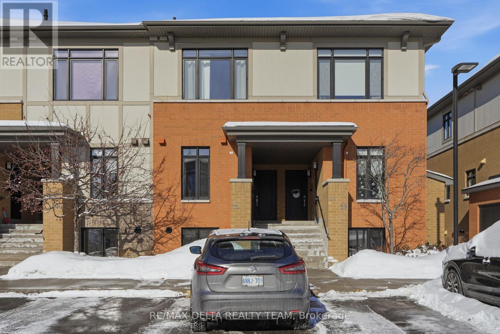 6 - 33 Bergeron Private