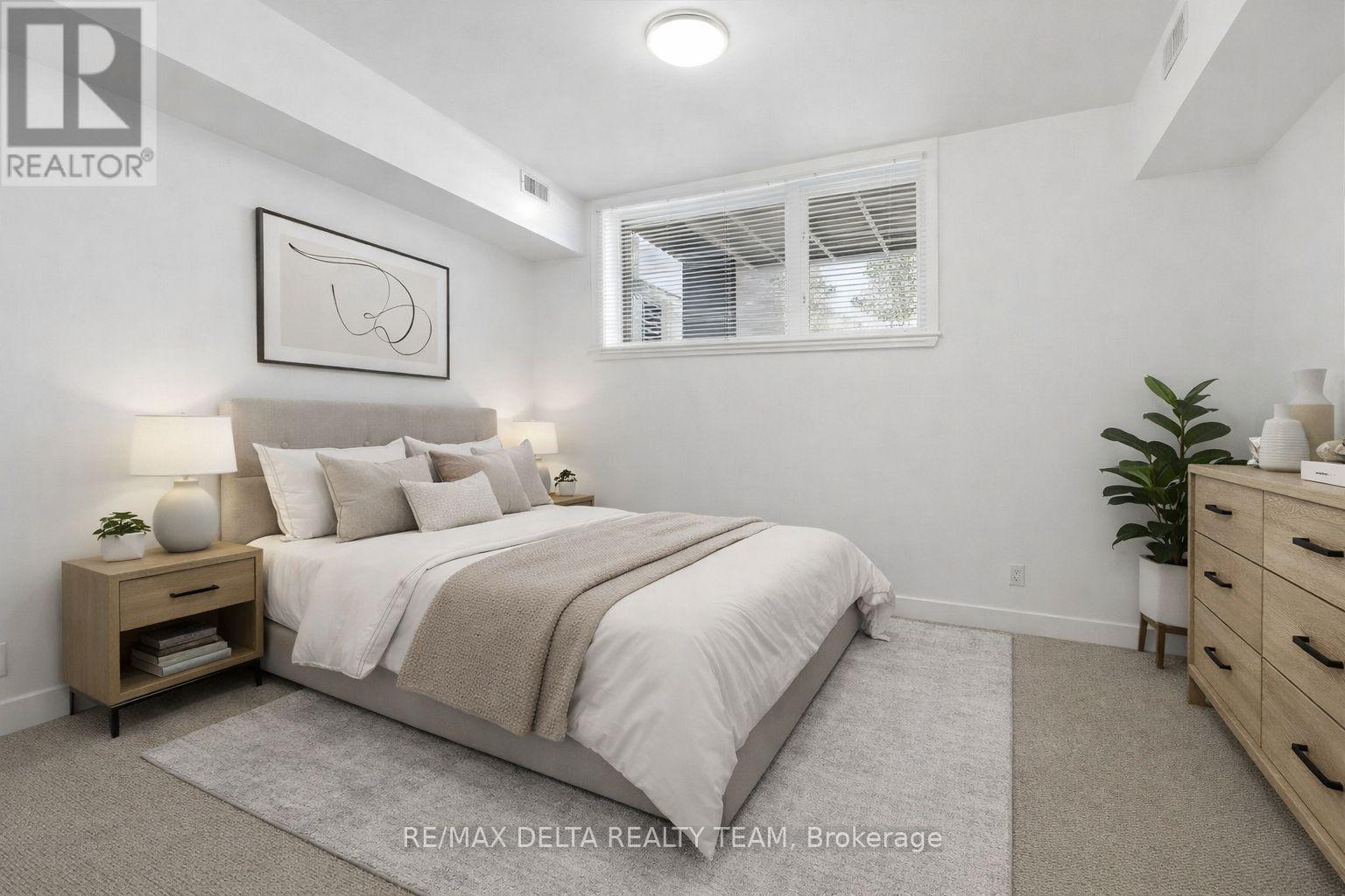 6 - 33 Bergeron Private