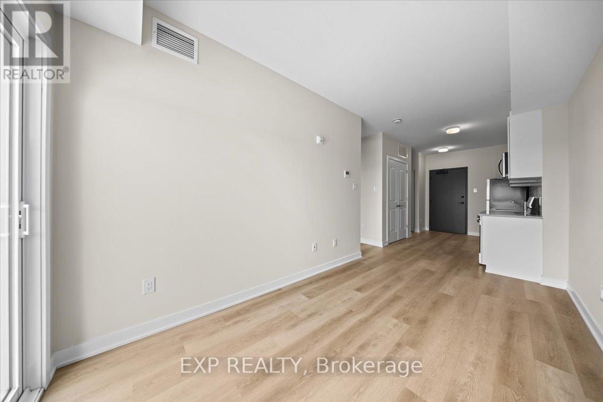 209 - 2376 Tenth Line