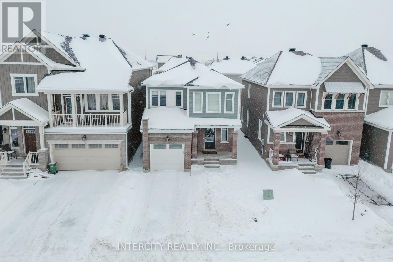 124 Hackamore Crescent