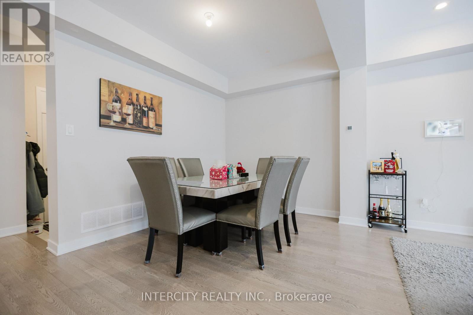 124 Hackamore Crescent