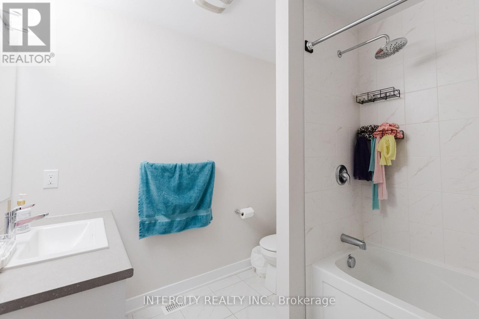 124 Hackamore Crescent