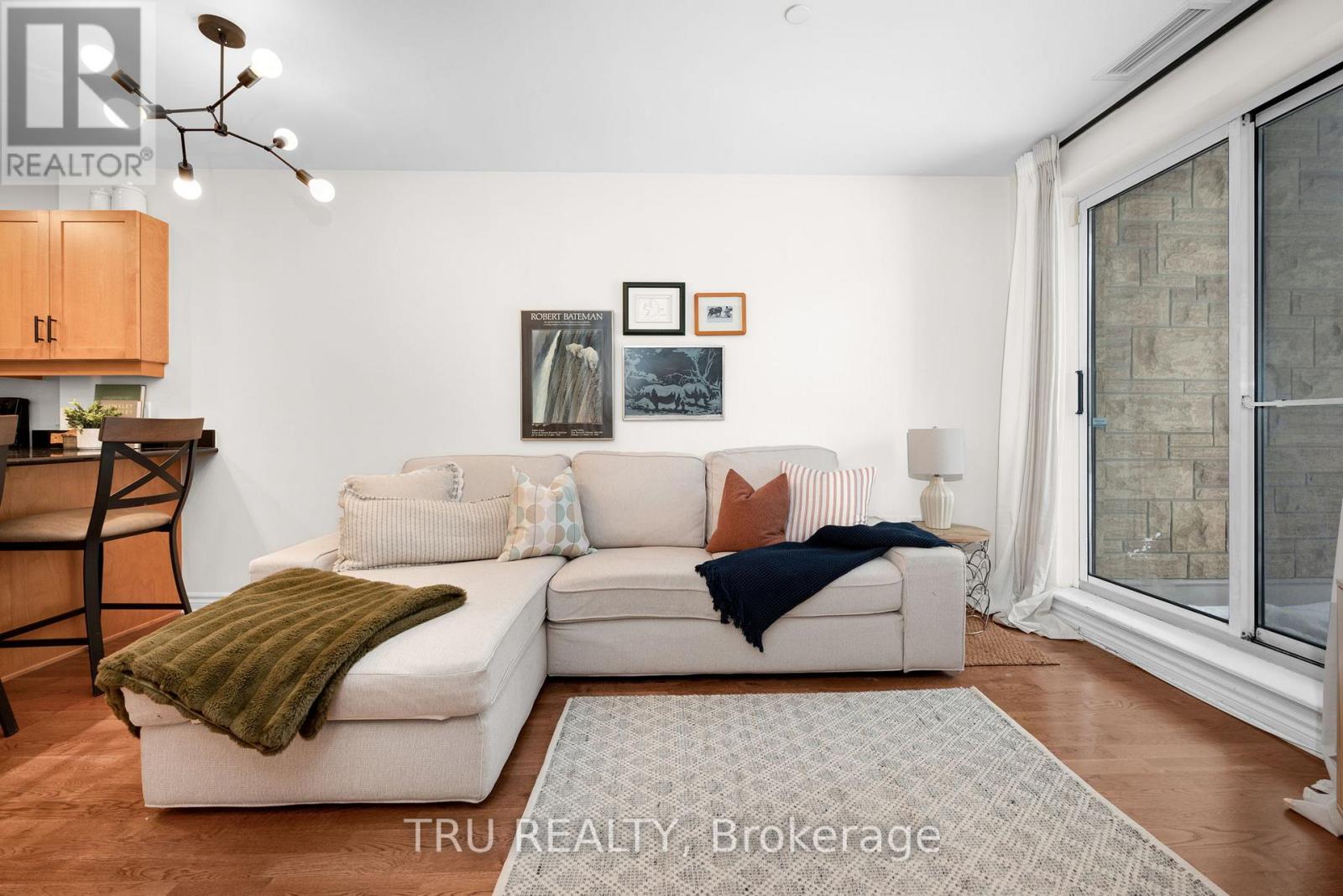 104 - 314 Central Park Drive