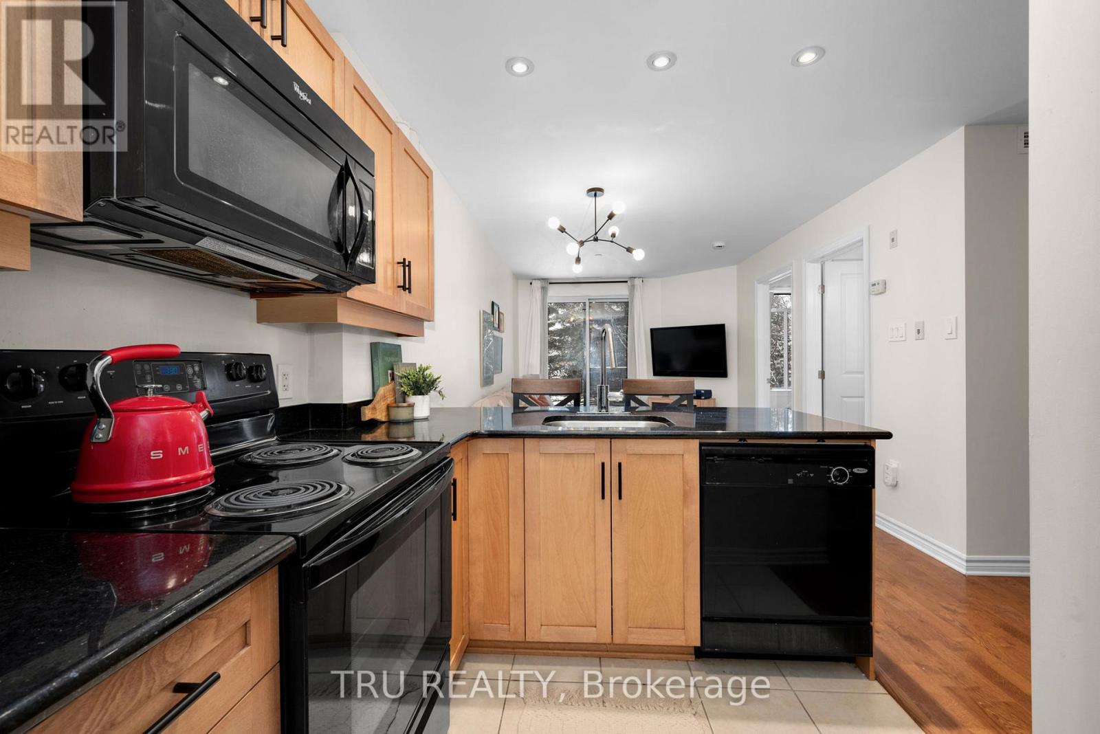 104 - 314 Central Park Drive