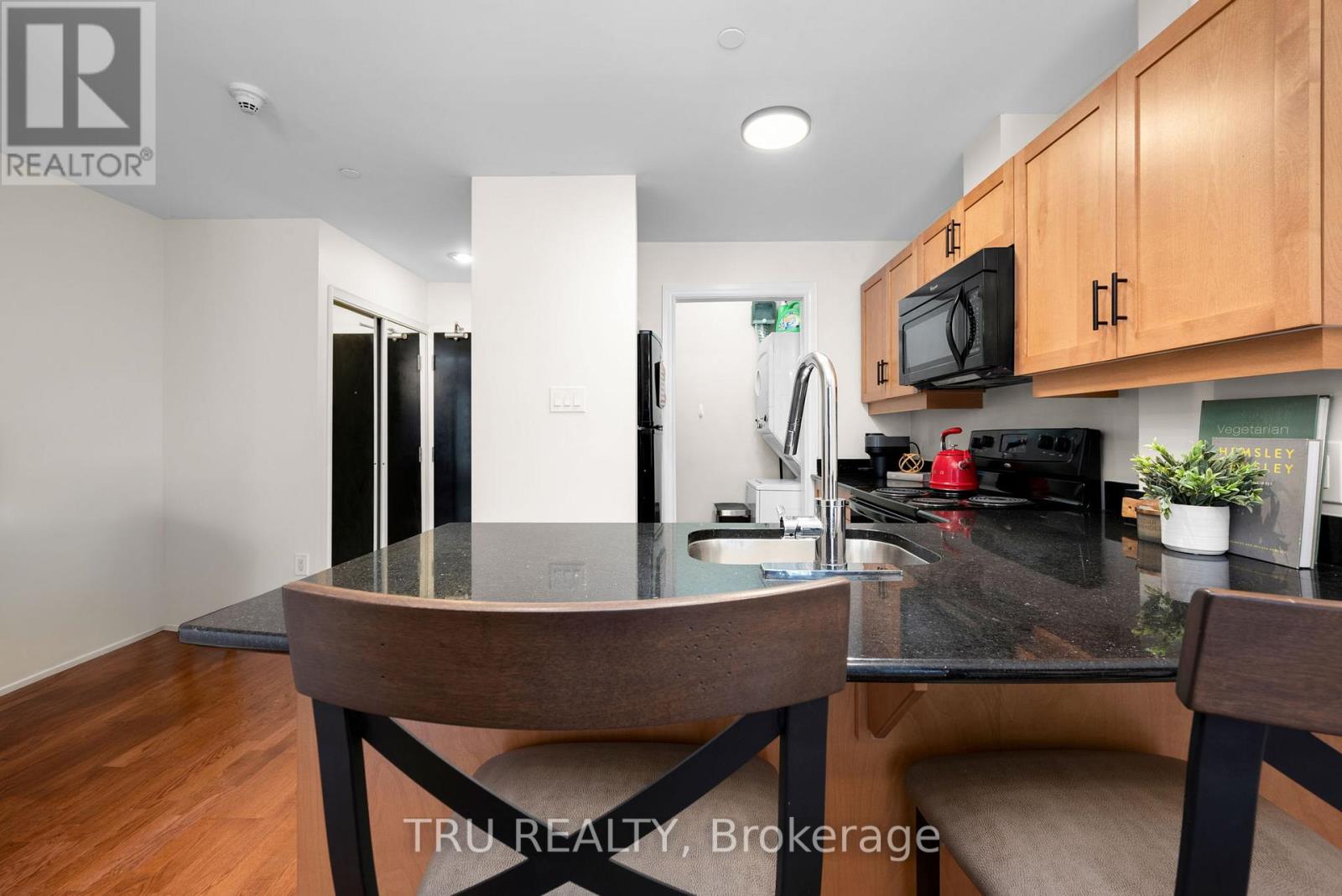 104 - 314 Central Park Drive