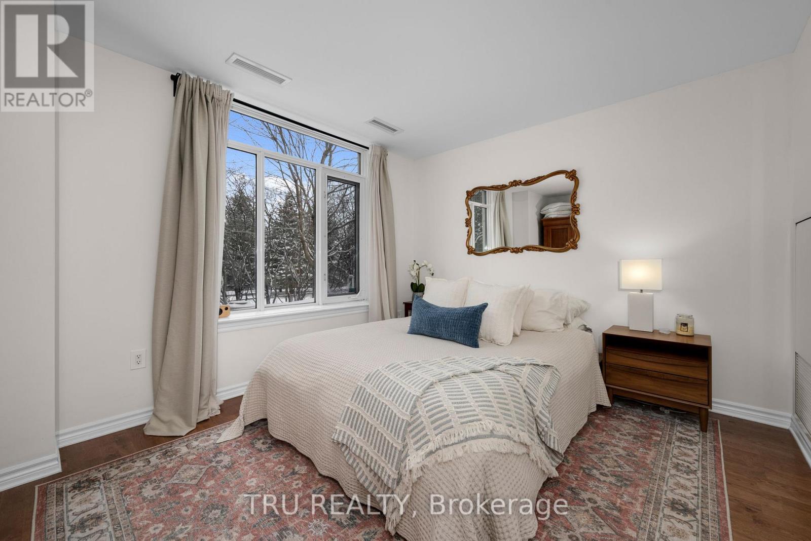 104 - 314 Central Park Drive