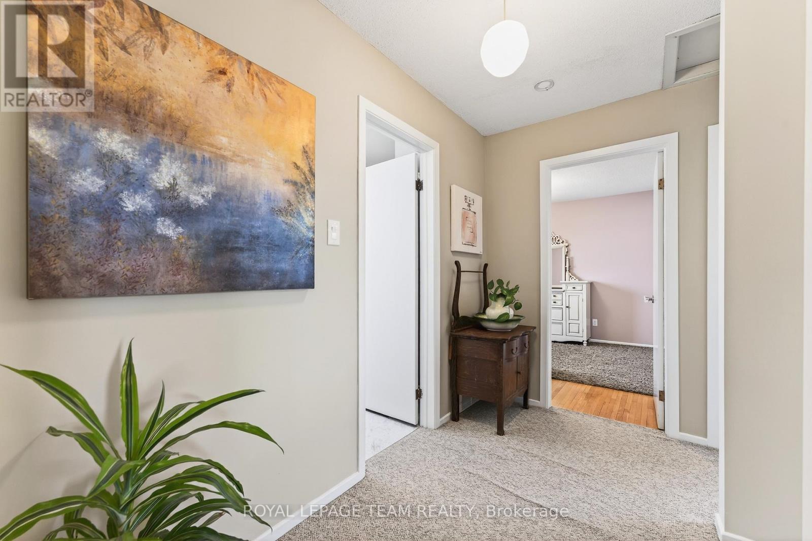 2690 Hickson Crescent