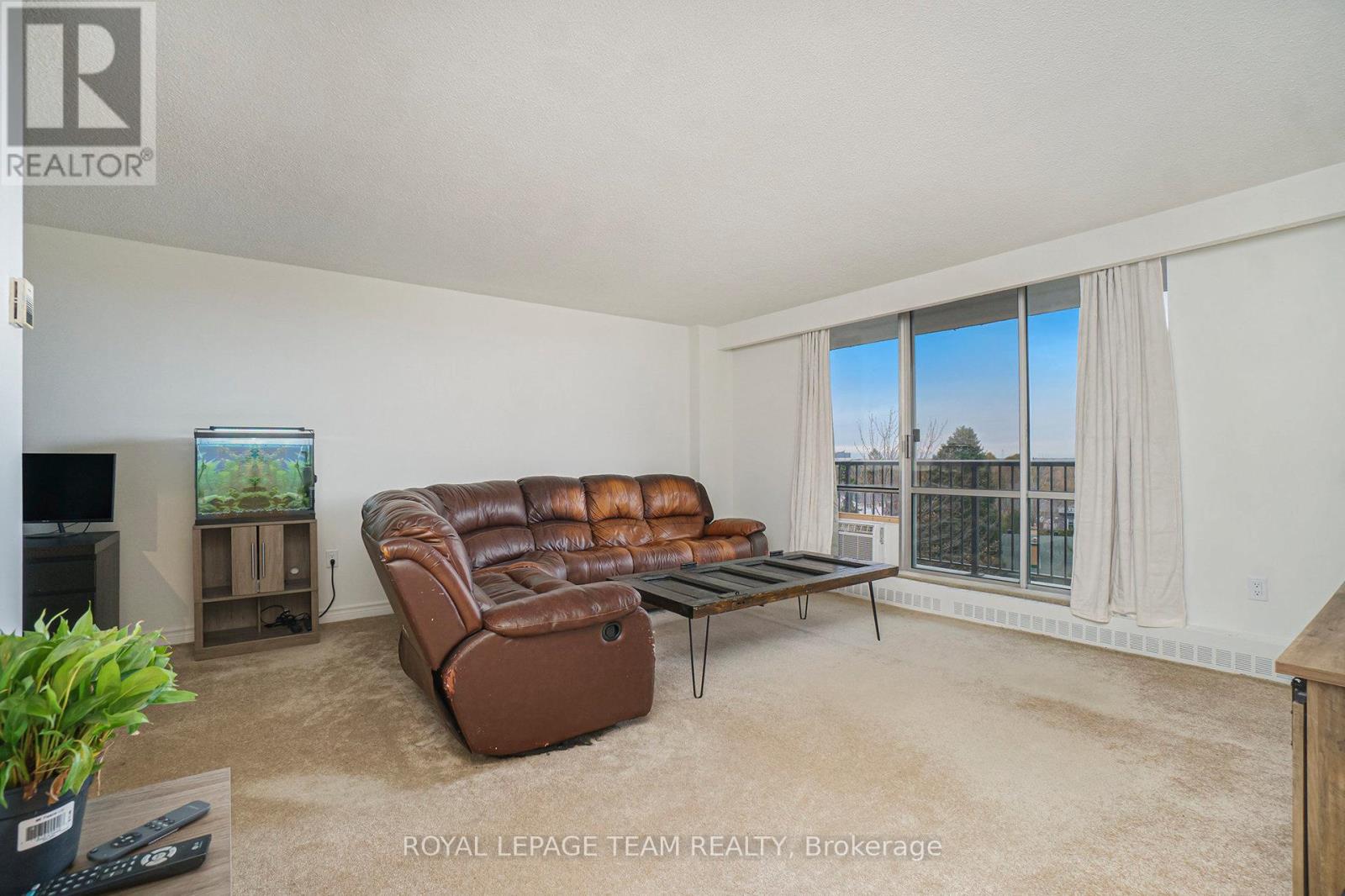 606 - 2400 Virginia Drive