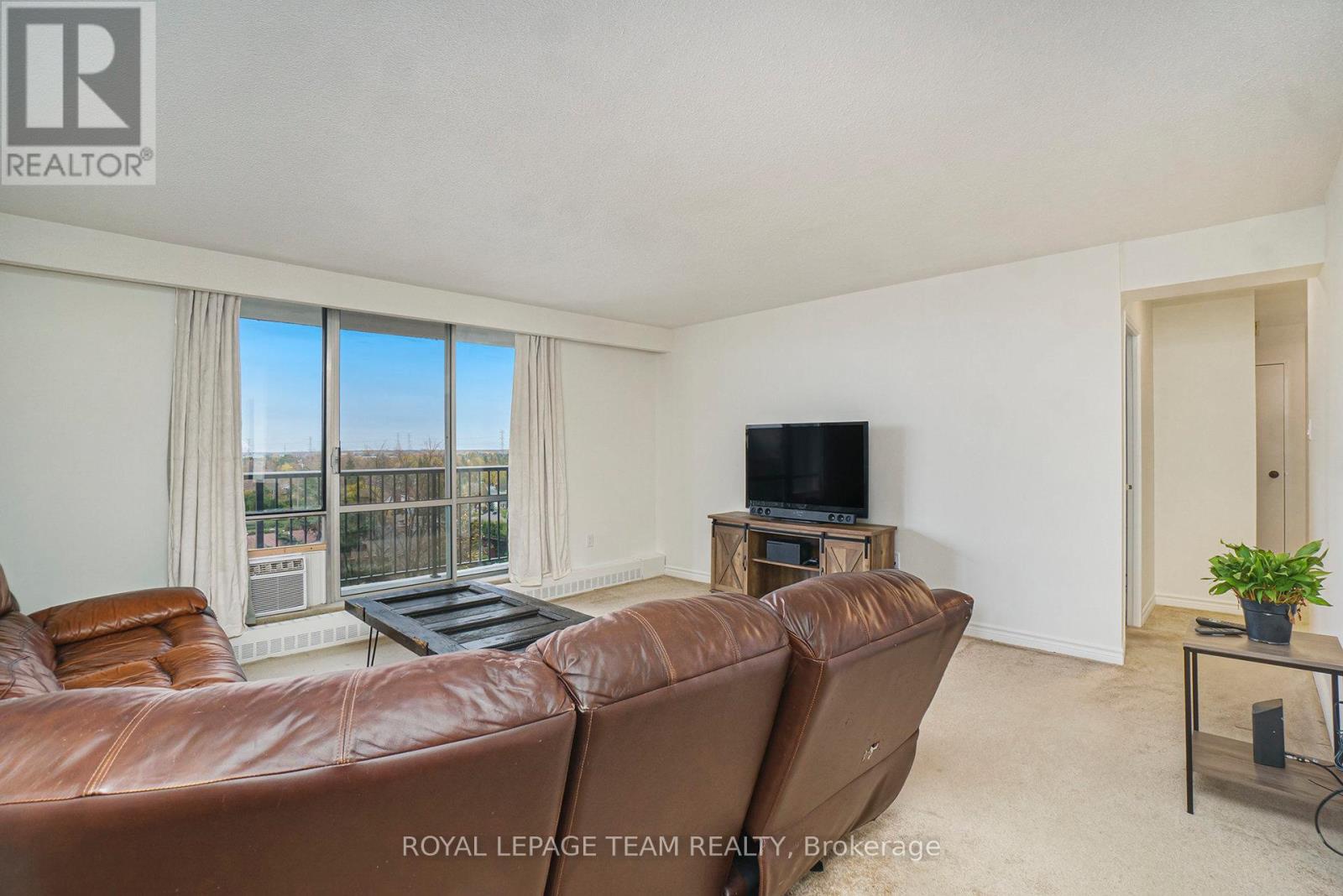 606 - 2400 Virginia Drive