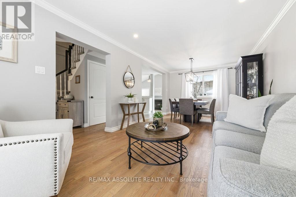 6145 Lariviere Crescent