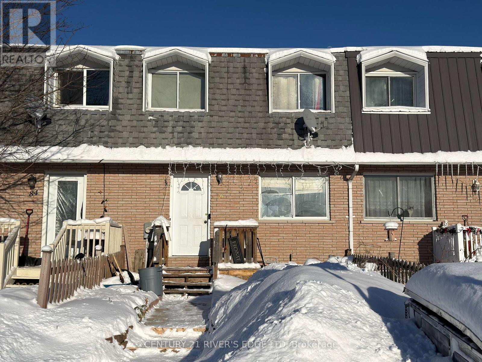 86 Carraway Crescent