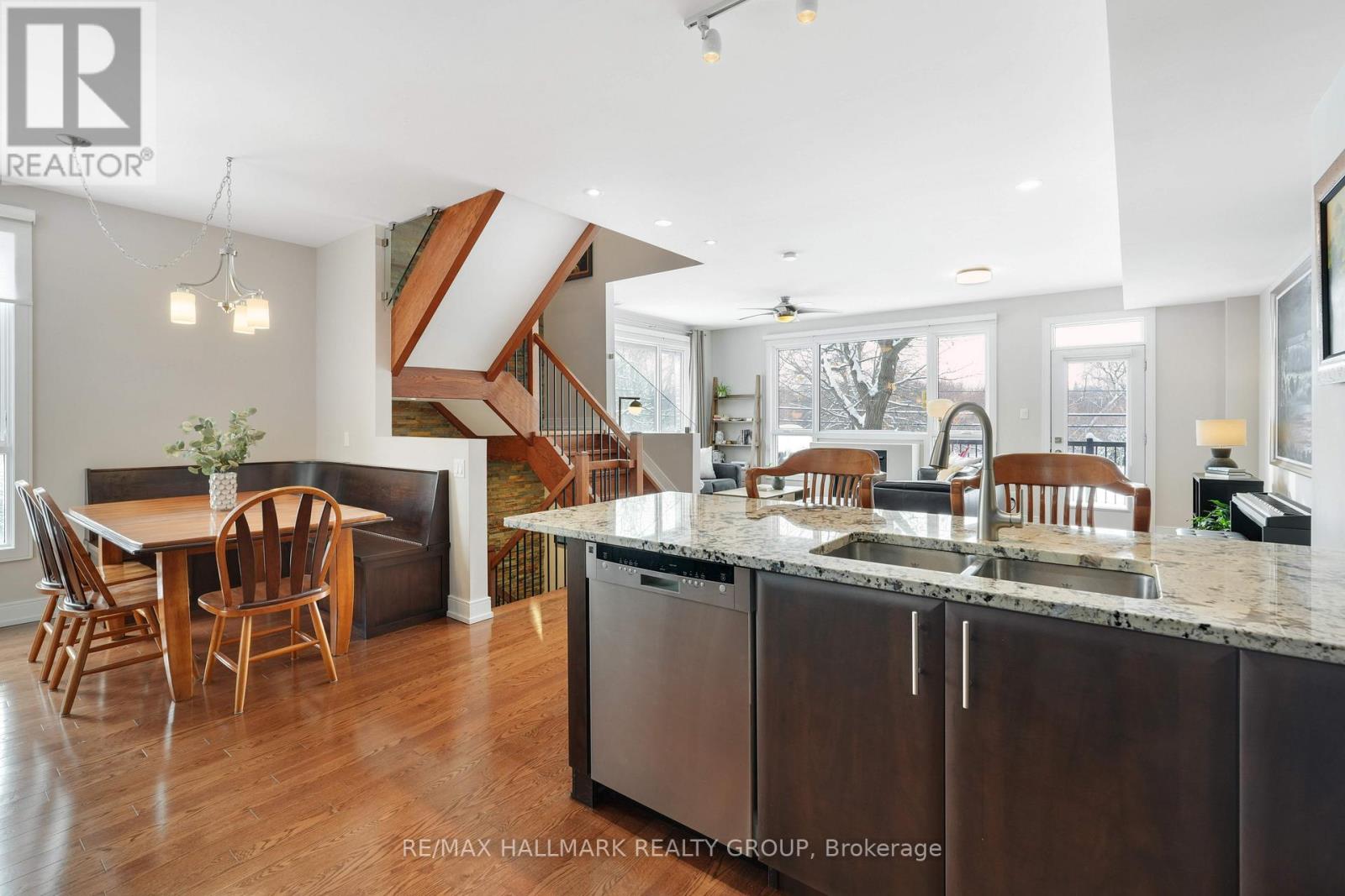 1111 North River Road