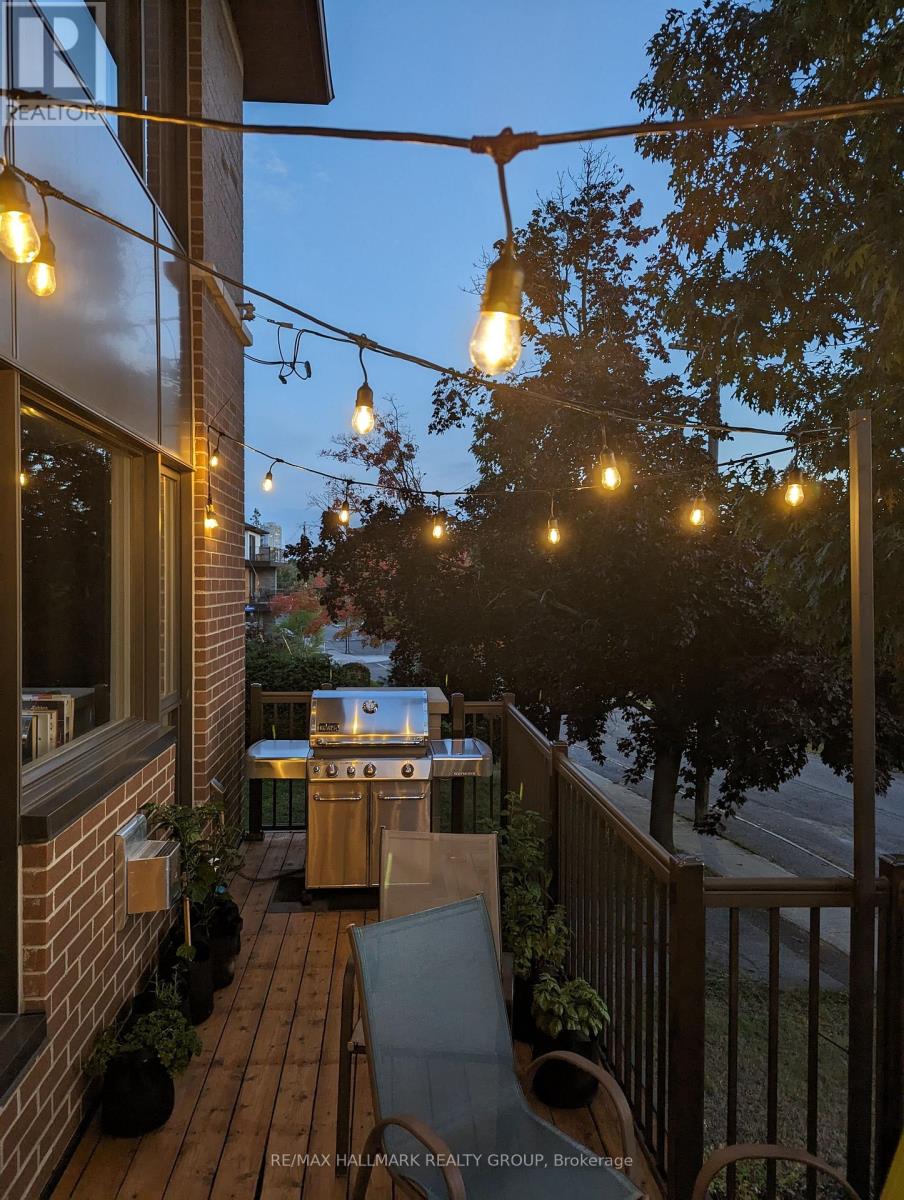 1111 North River Road